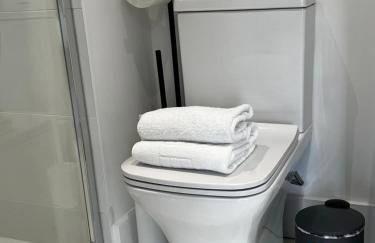 Rochester Lux Stay Townhouse 2 - Foto 4