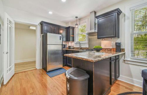 Top Floor - Sun Filled Home - Jacuzzi - Pets Ok - Foto 11