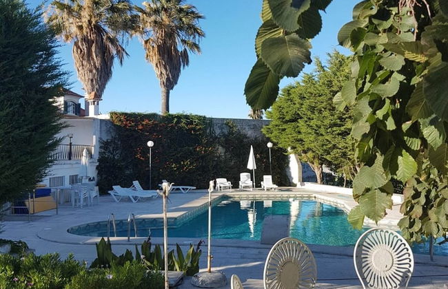 Sprawling Villa Near Alenquer - Photo 20