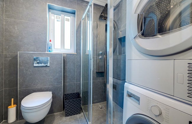 Art Deco Apartment in Central Sliema - Photo 16