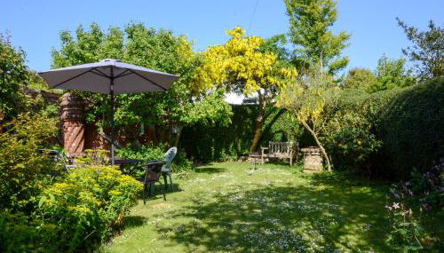 Grove Cottage - Photo 5, Garden view