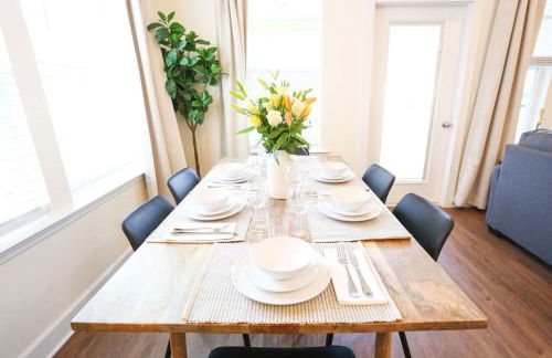 The Champion's Suite Newly Built Upscale Central - Photo 55