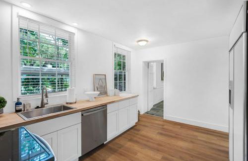 Memory Lane Cozy Home with Pool Lush South Miami - Foto 27