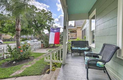 Walk to Beach! Group-Friendly Galveston Hideaway - Foto 36