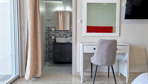 Epipleon Luxury Suites -102- Δωμάτιο 45τμ με βεράντα 35τμ μπροστά στη θάλασσα - Foto 5