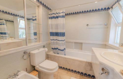 Ocean Vista Retreat with Beach & Pool Access by Drago Rentals - Foto 30