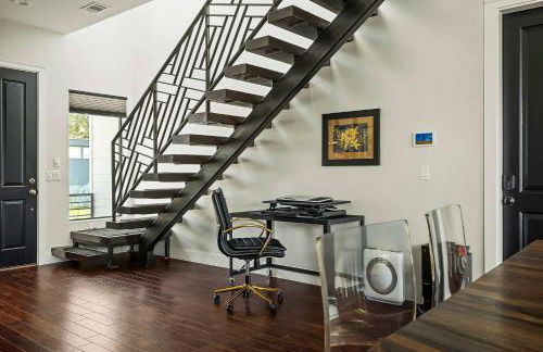 Modern Home with Casita - Balcony & Mins to DT ATX - Foto 15