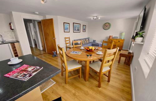 Waterfront Quay - Photo 1