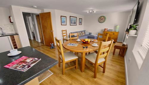 Waterfront Quay - Photo 1