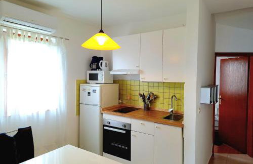 Apartment Matea - 20m from the beach - Foto 6
