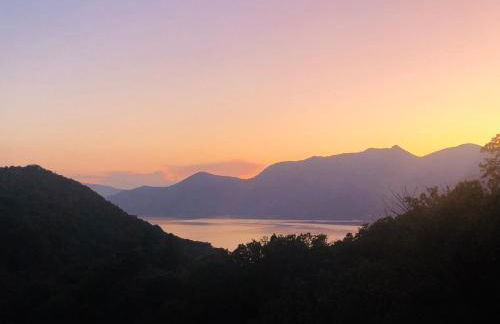 Italian Lakes villa with lake views - Foto 20