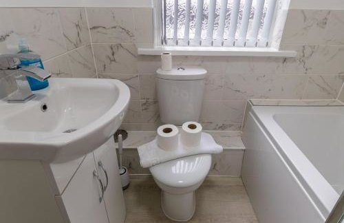 Contractor Base Newport 3 Bed Van Parking Sleeps 5 - Foto 36