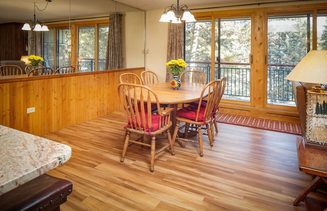 Trails End Condos by CRMR - Foto 8