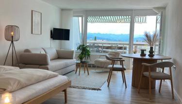 Ferienwohnung Alpenruhe mit traumhaften Bergblick, Pool & Sauna - Foto 1