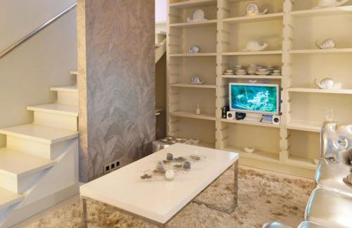 Slow House y La cabaña de Miss Slower - Foto 27