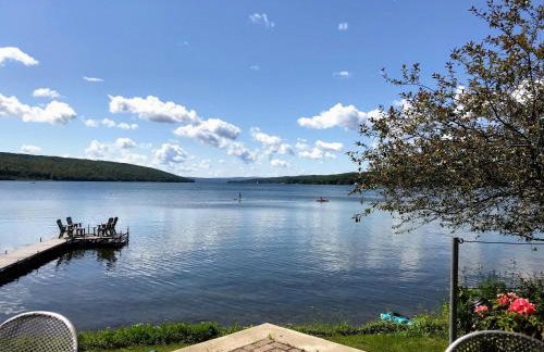 Risingwater Newly Listed Stunning Home with 150-Foot Beachfront in the Finger Lakes - Foto 41