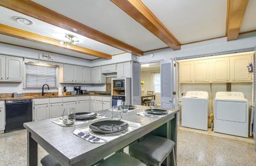 Walk to Graceland Spacious Memphis Home! - Foto 7