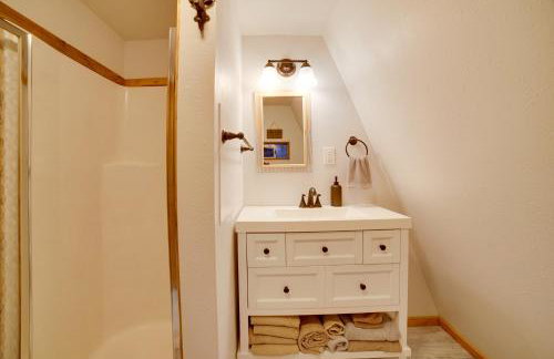 Studio Steps to Kenai River with Fire Pit! - Foto 19