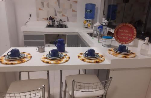 Privacidade para sua família e grupos em um só lugar-2 quartos- melhor custo-benefício, garagem, sala com cozinha integrada, aconchegante, ambiente moderno e funcional, wi-fi veloz gratuito, próximo ao Parque das Águas-Calçadão e tudo que a cidade oferece - Foto 9