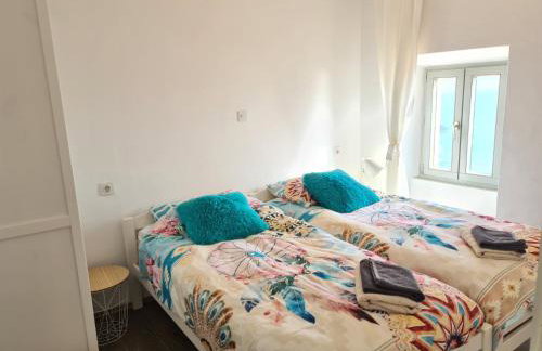 Amber's Place: cosy house with pool and sea views - Foto 14