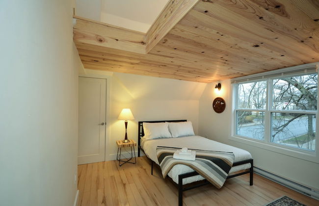 M. Hooper Downtown Luxury - Photo 10