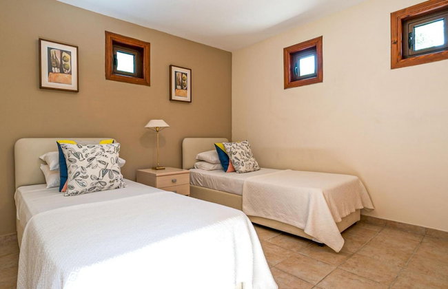 Villa 373 Dionysus in Kouklia - Photo 20