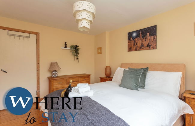 Lovely Apartment by the Hillwood Park-free Parking - Foto 8