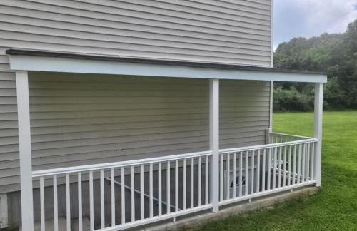 Modern Farmhouse Decor With Washer & Dryer - Foto 26