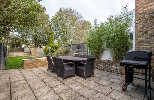 Stylish Victorian 3 Bed House Huge Garden/Parking - Foto 9