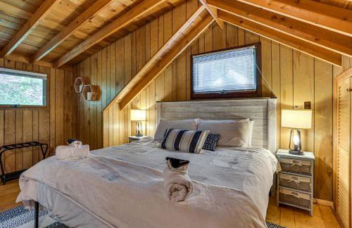 Less Than 1 Mi to Lake Cabin with Hot Tub in Greentown! - Foto 14