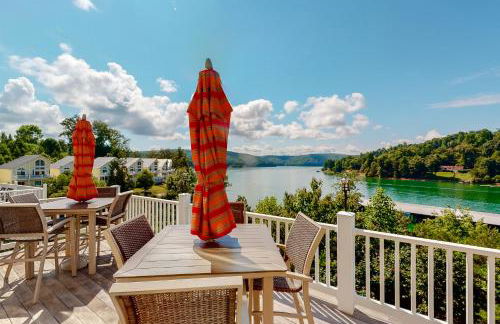 Family Lake Escape Sleeps 12 Shared Pool Dock - Foto 33