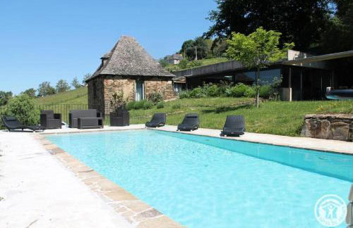 Gîte de France à Altillac 4 épis - Gîte de France 8 personnes MAE-0731 - Foto 1