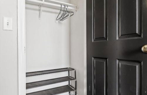 Walk to UMKC, Free Off Street Parking - Foto 17