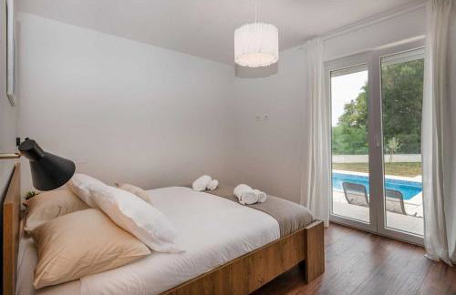 Villa Grace, a romantic single story villa with a pool - Foto 10