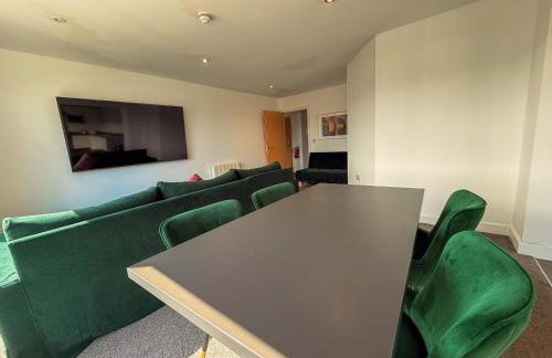 Modern Central Apartment Sleeps 6, Free parking - Foto 8