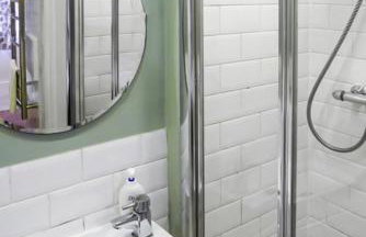 Cosy 3BR with Garden in Herne Hill, Zone 2 - Foto 17