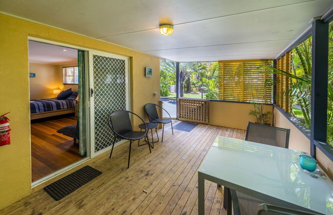 Safety Beach Ocean Bungalows - Photo 17