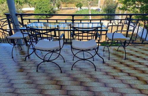 Sofia's Yard House - Foto 53