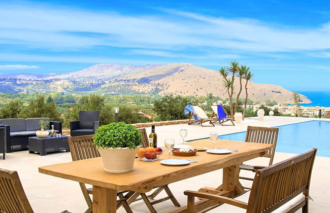 Beautiful Large Villa With Pool and sea View at Nice Georgioupolis - Foto 22