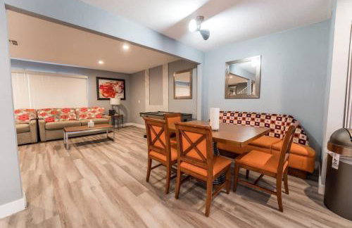 Luxury Living Just Steps from the Strip - Foto 17