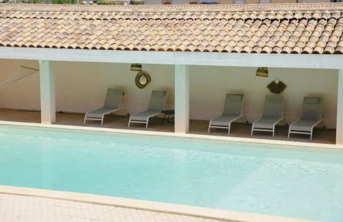 Maison de Maitre Pool Garden coeur Cristal - Photo 32