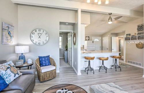 Lakefront Bellevue Home Private Beach and Fire Pit! - Foto 6