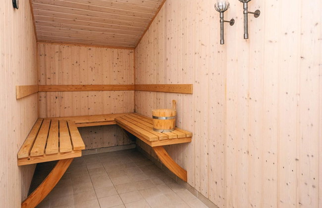 5 Star Holiday Home in Ronde - Photo 2