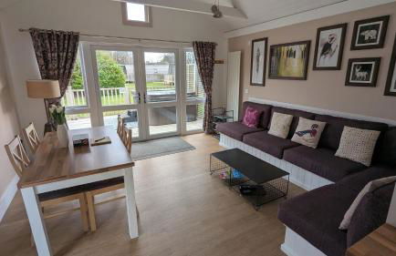 The Dochart Lodge with hot tub Braidhaugh Crieff - Photo 14