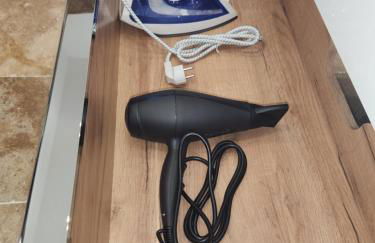 Maison "COSY" avec Parking Privé et Climatisation - Foto 13