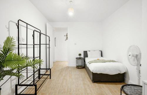 Huge Digbeth Apt Sleeps 8 5bed Free Parking. - Foto 4