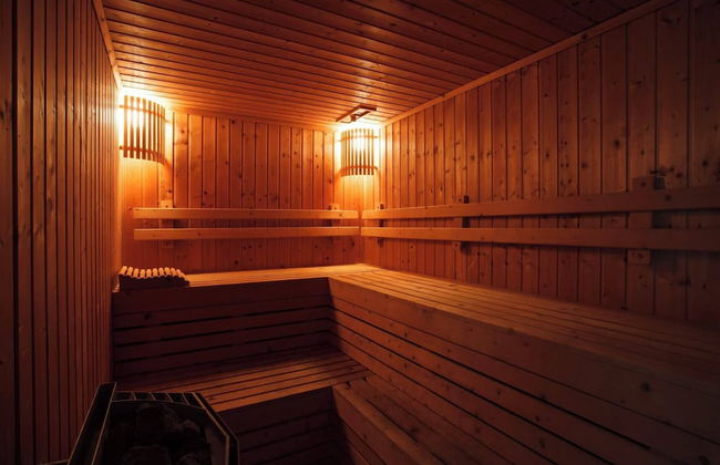 4C - 2 Bedroom Downtown Apartment With Shared Pool - Photo 14