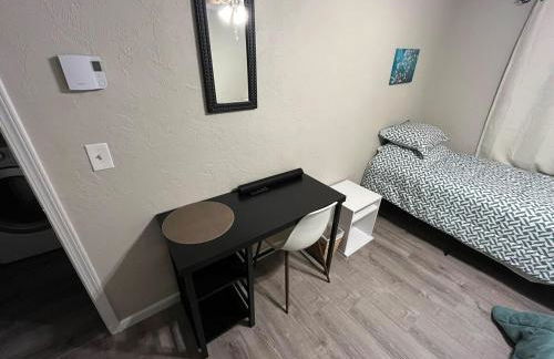 Relaxing Ducks Hang Out Haven 2 bed 1 bath and BBQ - Foto 9