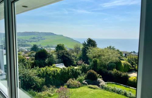 Stunning Charmouth Property with Bay views! - Photo 43