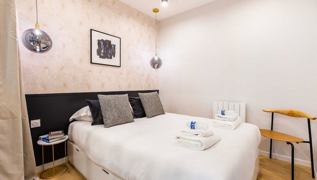 Charming Apartment - 2br/6p - Grands Boulevards - Foto 3, Habitación